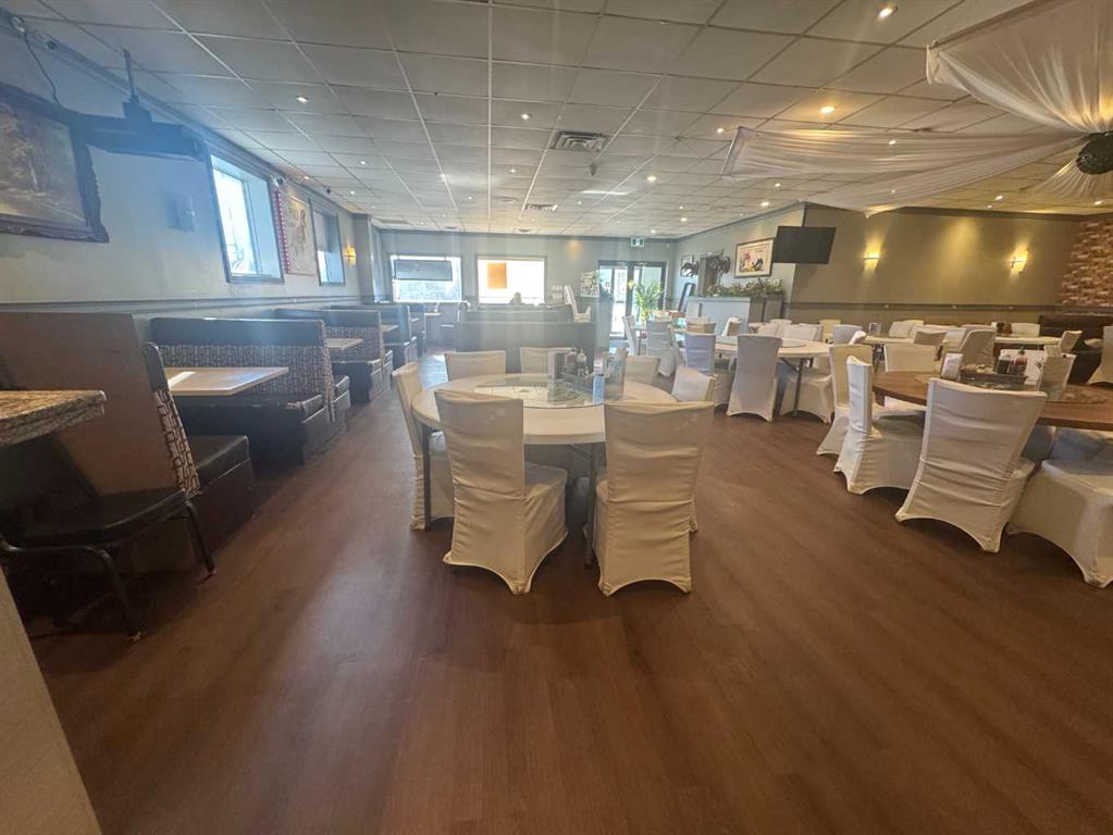 Picture for 5020 17 Avenue SE