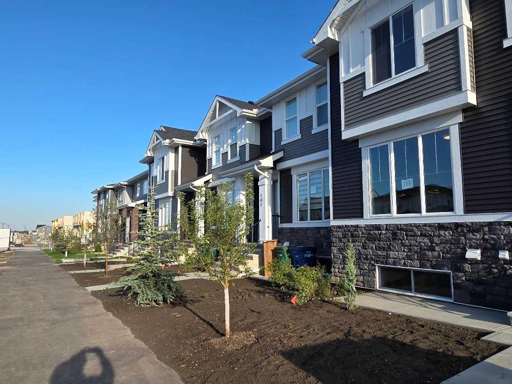 Picture for 245 Cobblestone Gate SW