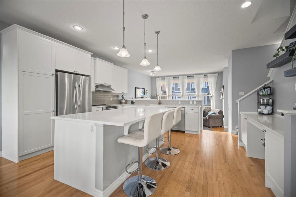 Picture for 411 River Heights Crescent 