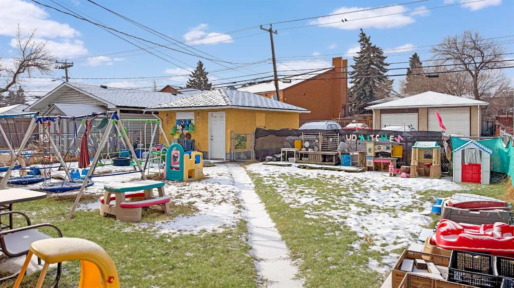 Picture for 1827 39 Street SE