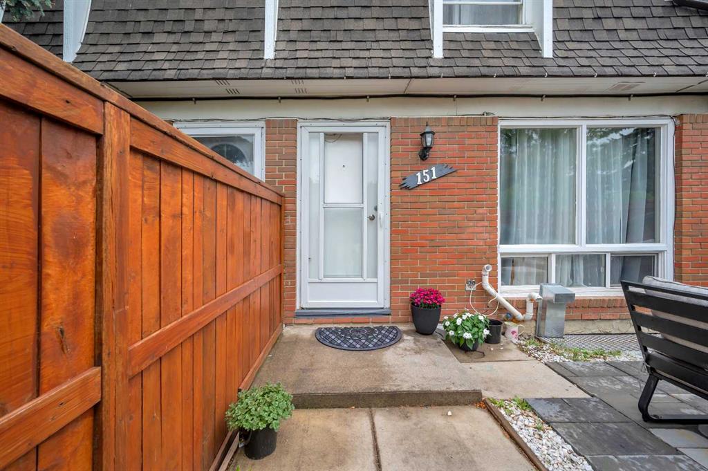 Picture for 151, 330 Canterbury Drive SW