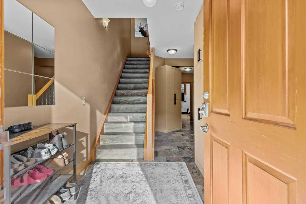 Picture for 28, 137 Wapiti Close 