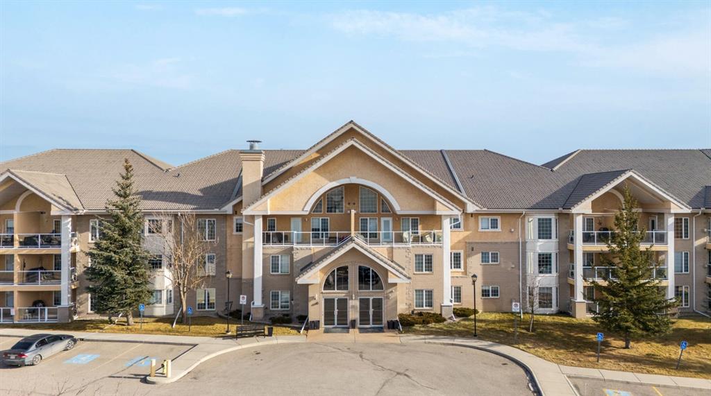 Picture for 106, 728 Country Hills Road NW