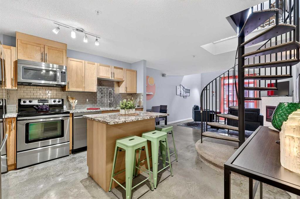 Picture for 324, 1808 36 Avenue SW