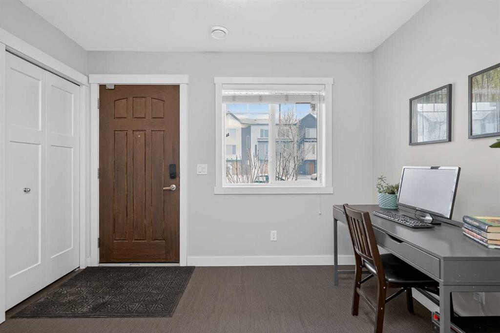 Picture for 62 Skyview Ranch Avenue NE