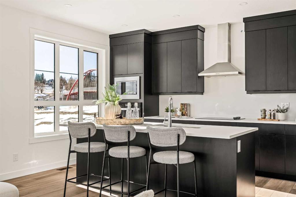 Picture for 705 Sovereign Common SW