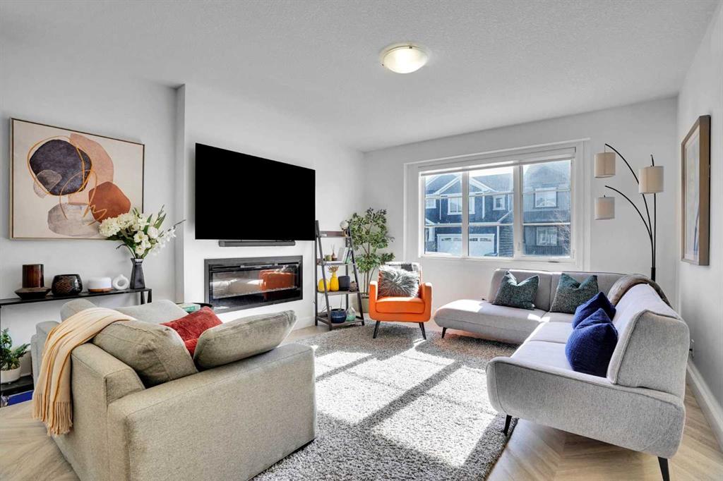 Picture for 123 Carringham Road NW