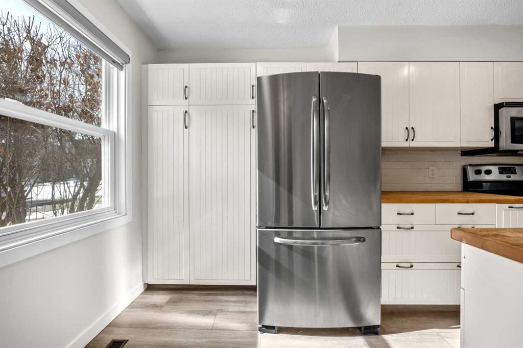 Picture for 19, 330 Canterbury Drive SW