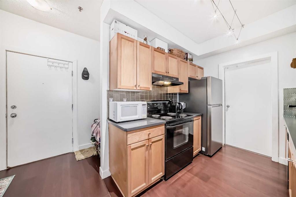 Picture for 201, 1000 15 Avenue SW