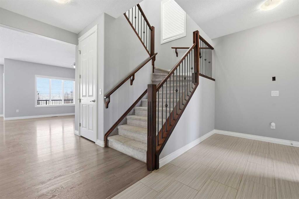 Picture for 196 Evansborough Way NW