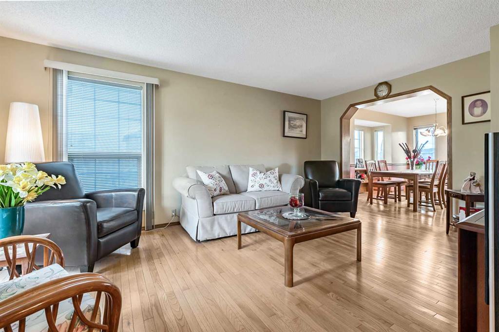 Picture for 124 Catalina Place NE