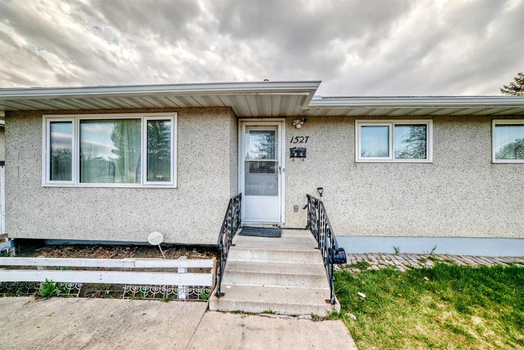 Picture for 1527 49 Street SE