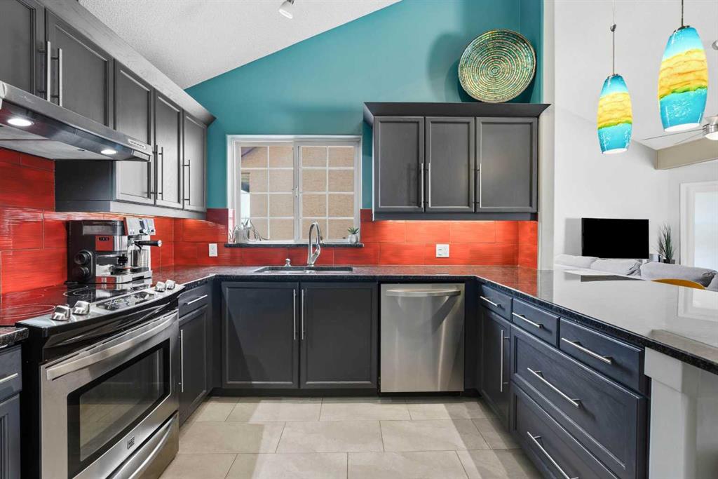 Picture for 807, 1997 Sirocco Drive SW
