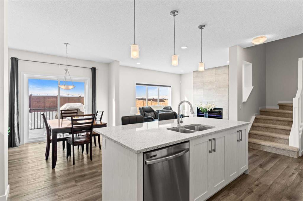 Picture for 492 Chinook Gate Square SW