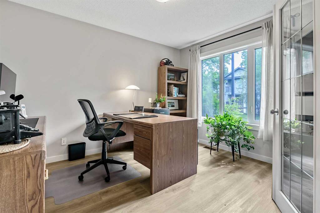 Picture for 87 ELGIN Drive 