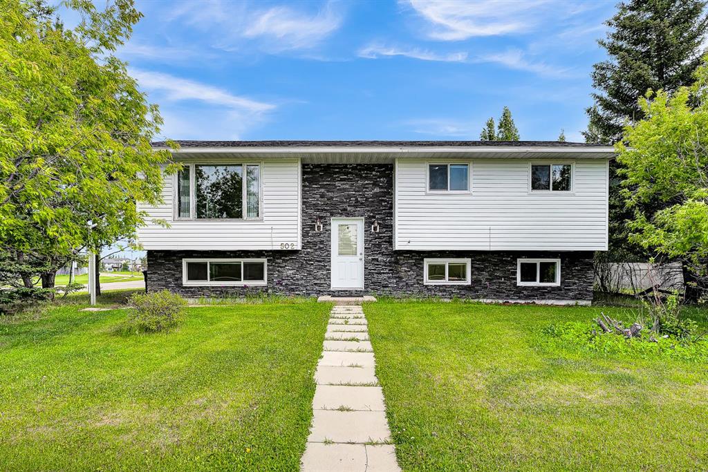 Picture for 502 Maplewood Drive 