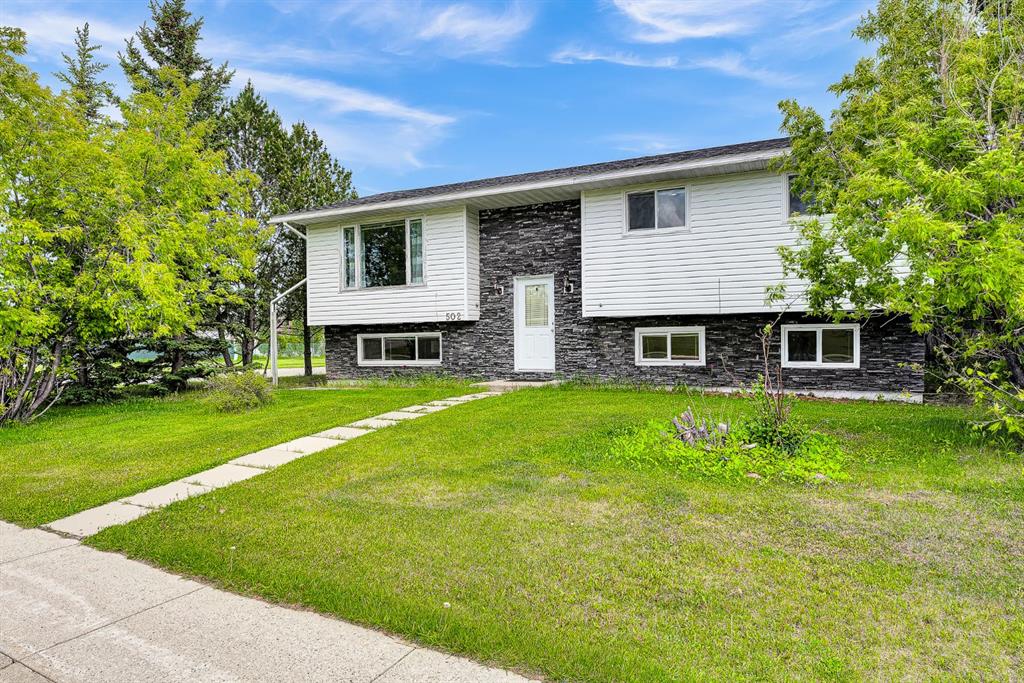 Picture for 502 Maplewood Drive 