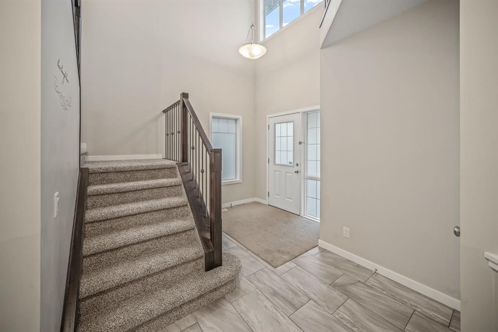 Picture for 144 Cougar Ridge Manor SW