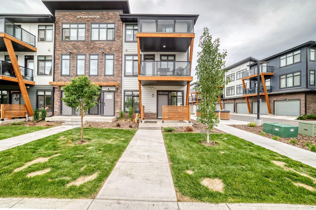 Picture for 301, 562 Seton Circle SE