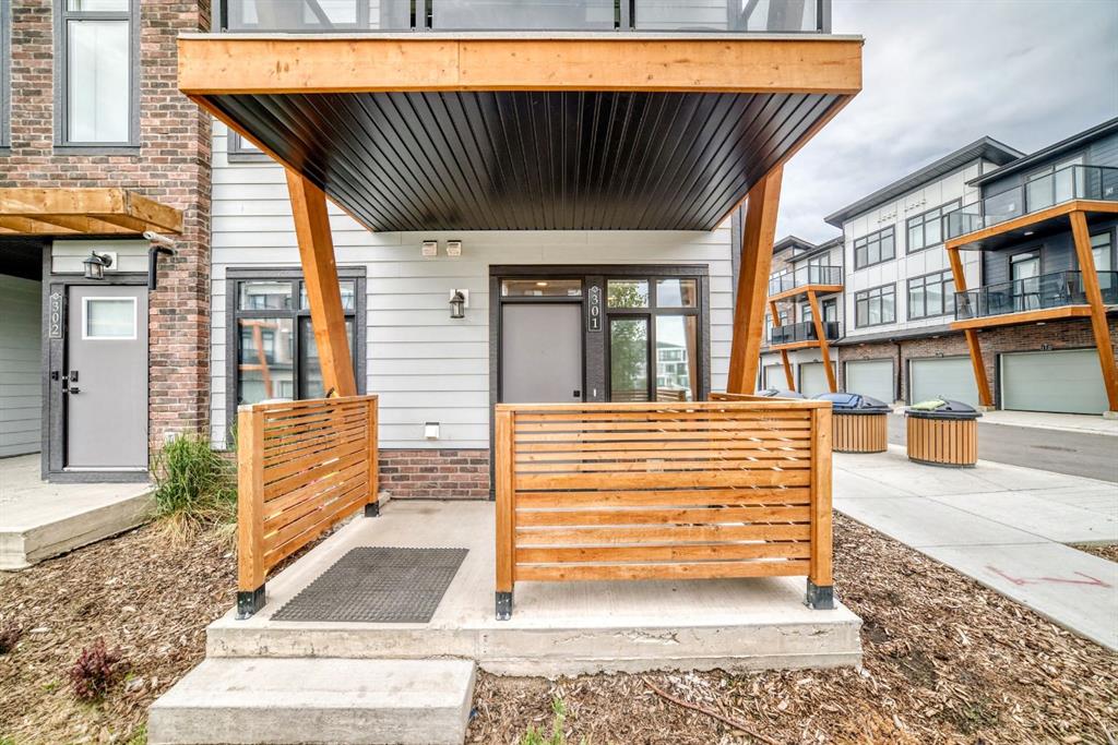 Picture for 301, 562 Seton Circle SE