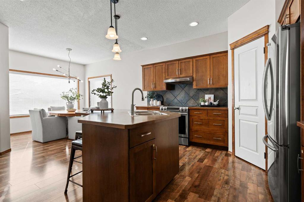 Picture for 169 Elgin Manor SE