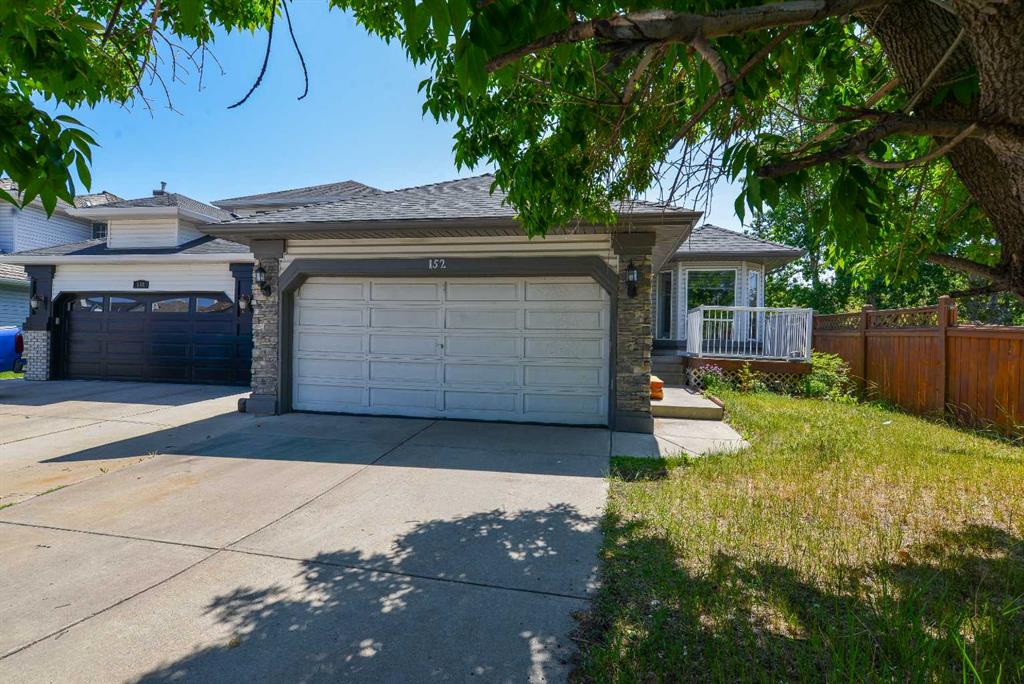 Picture for 152 Valley Meadow Close NW Picture for 152 Valley Meadow Close NW