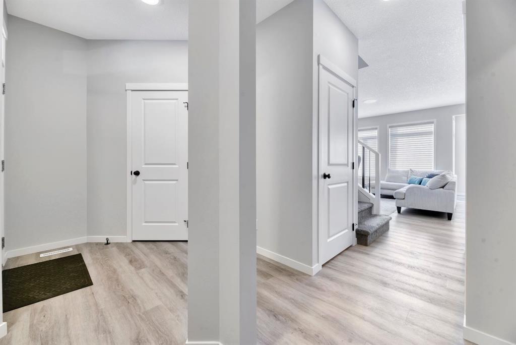 Picture for 15 Creekside Grove SW