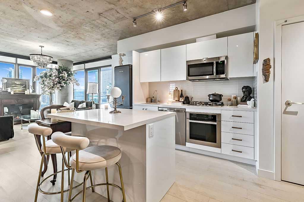 Picture for 903, 1010 6 Street SW