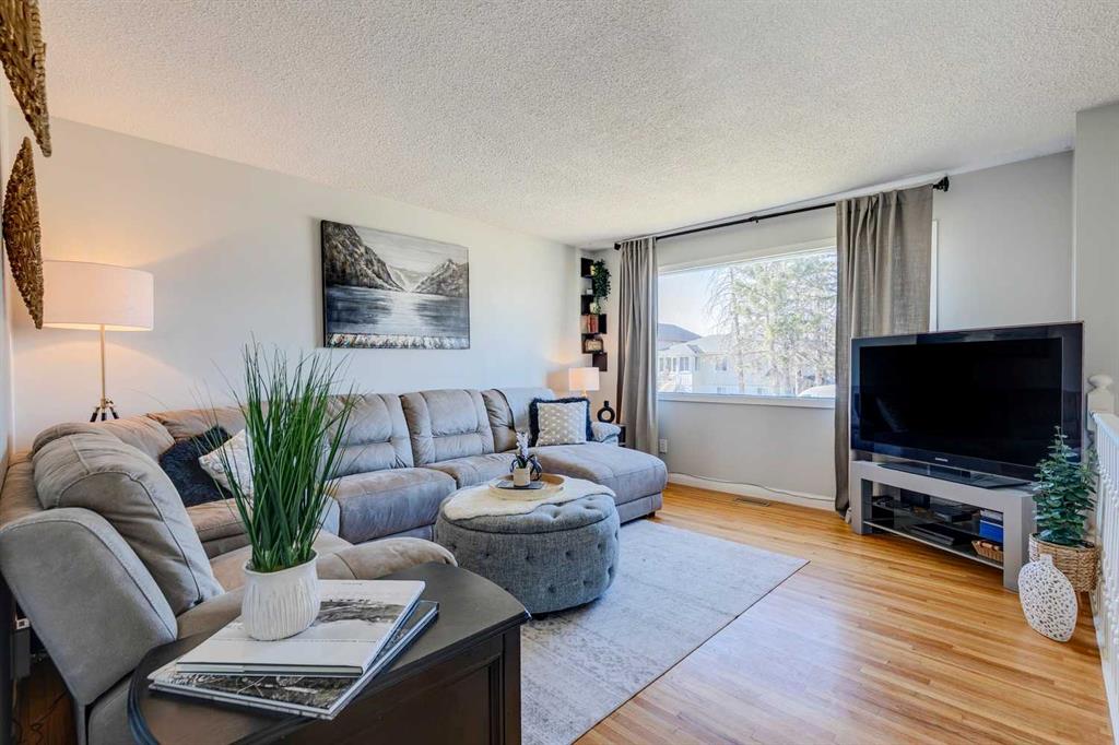 Picture for 7630 22A Street SE