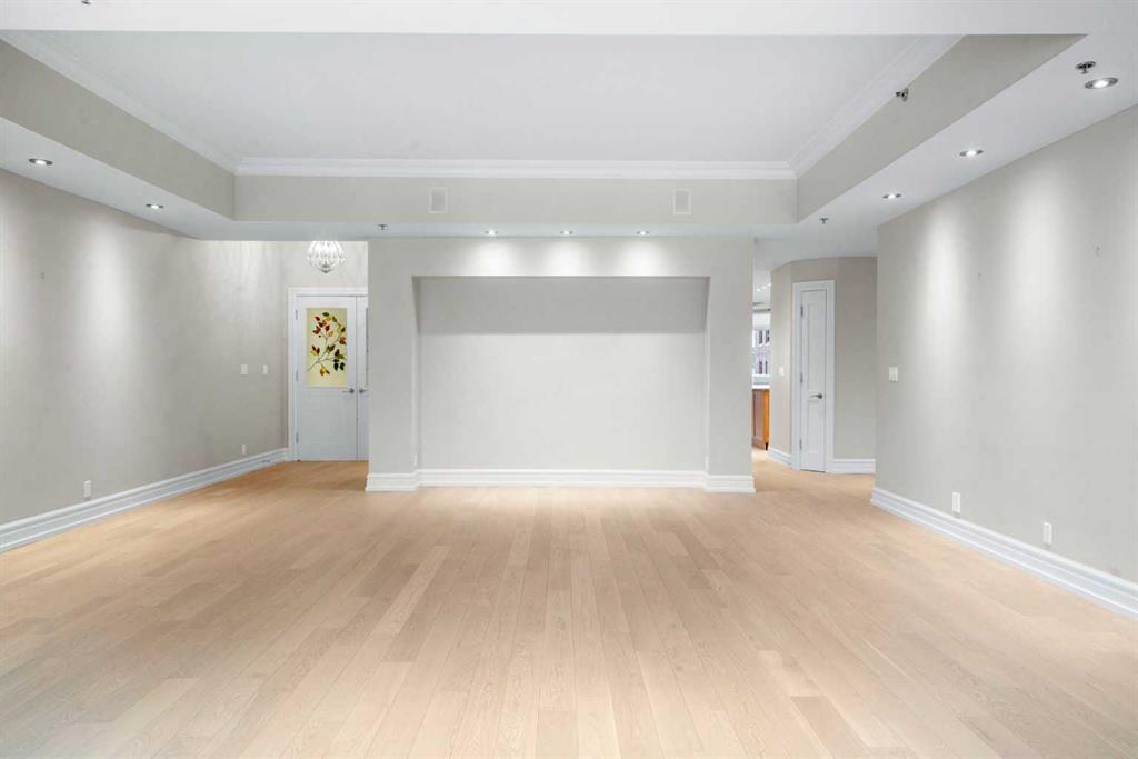 Picture for 205, 600 Princeton Way SW