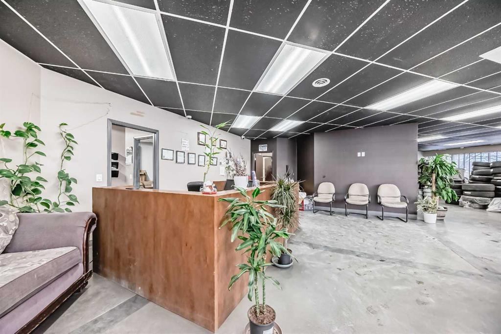 Picture for 3505 32 Street NE