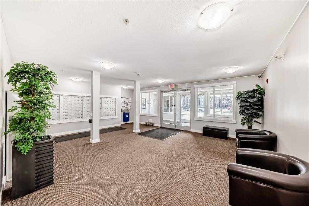 Picture for 1112, 81 Legacy Boulevard SE