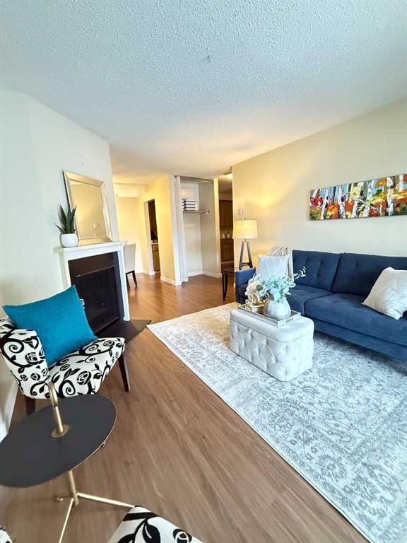 Picture for 5107, 315 Southampton Drive SW