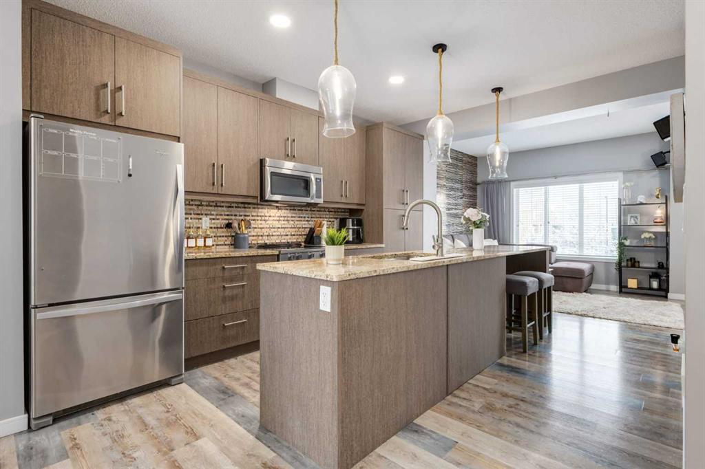 Picture for 207 Marquis Lane SE