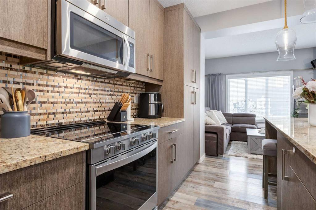 Picture for 207 Marquis Lane SE