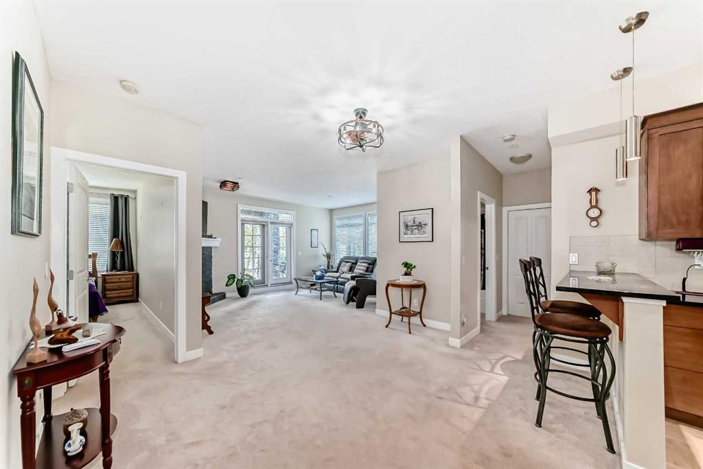 Picture for 102, 1005A Westmount Drive 