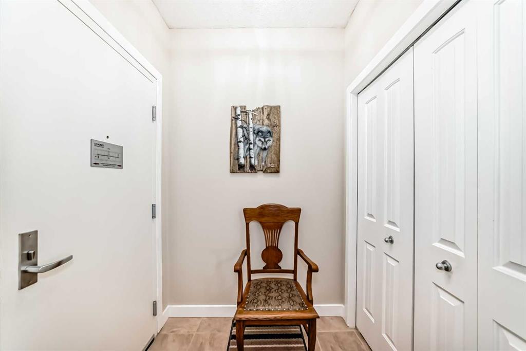 Picture for 102, 1005A Westmount Drive 