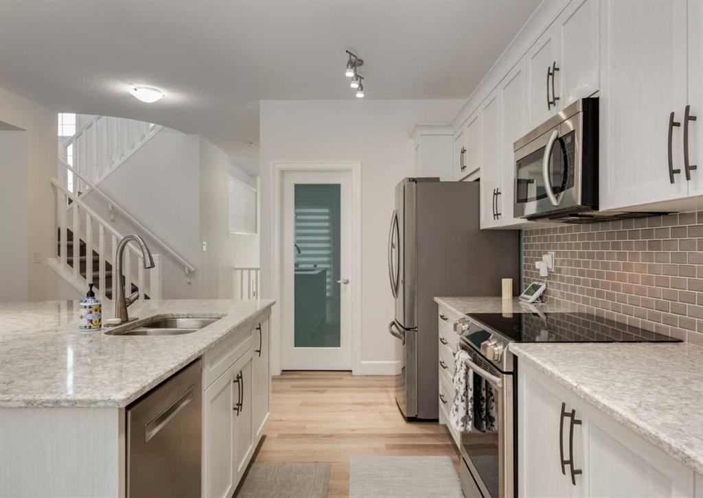 Picture for 143 Yorkville Green SW