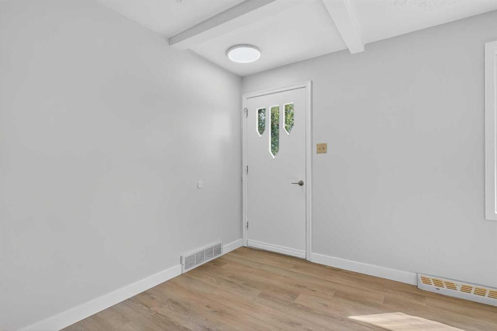 Picture for 5923 Centre Street NW