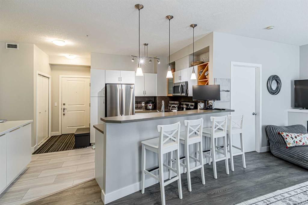 Picture for 118, 3600 15A Street SW