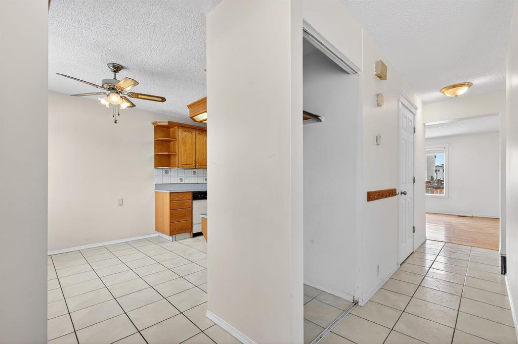 Picture for 115 Abingdon Court NE