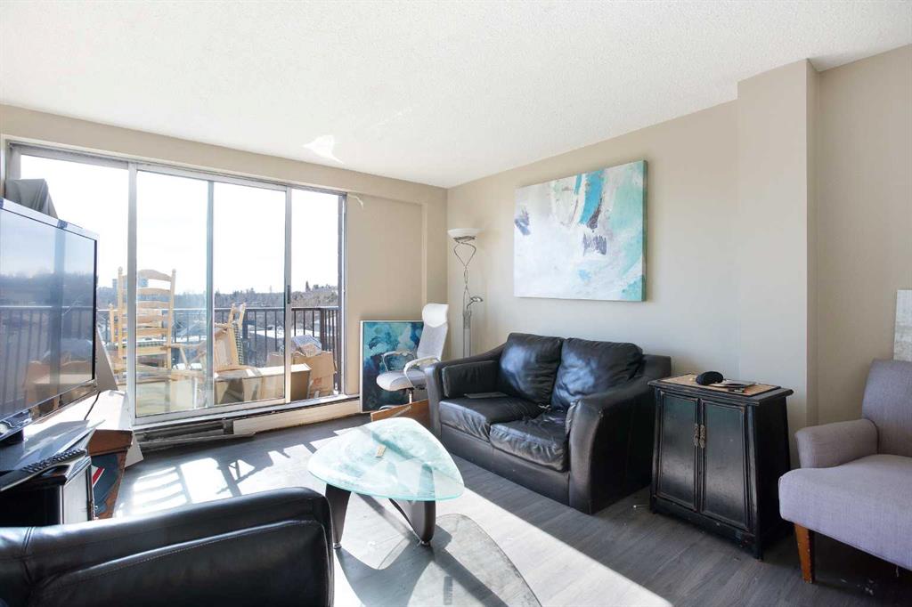 Picture for 740, 519 17 Avenue SW