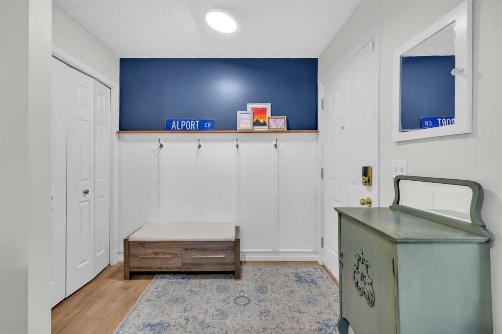 Picture for 40, 914 20 Street SE