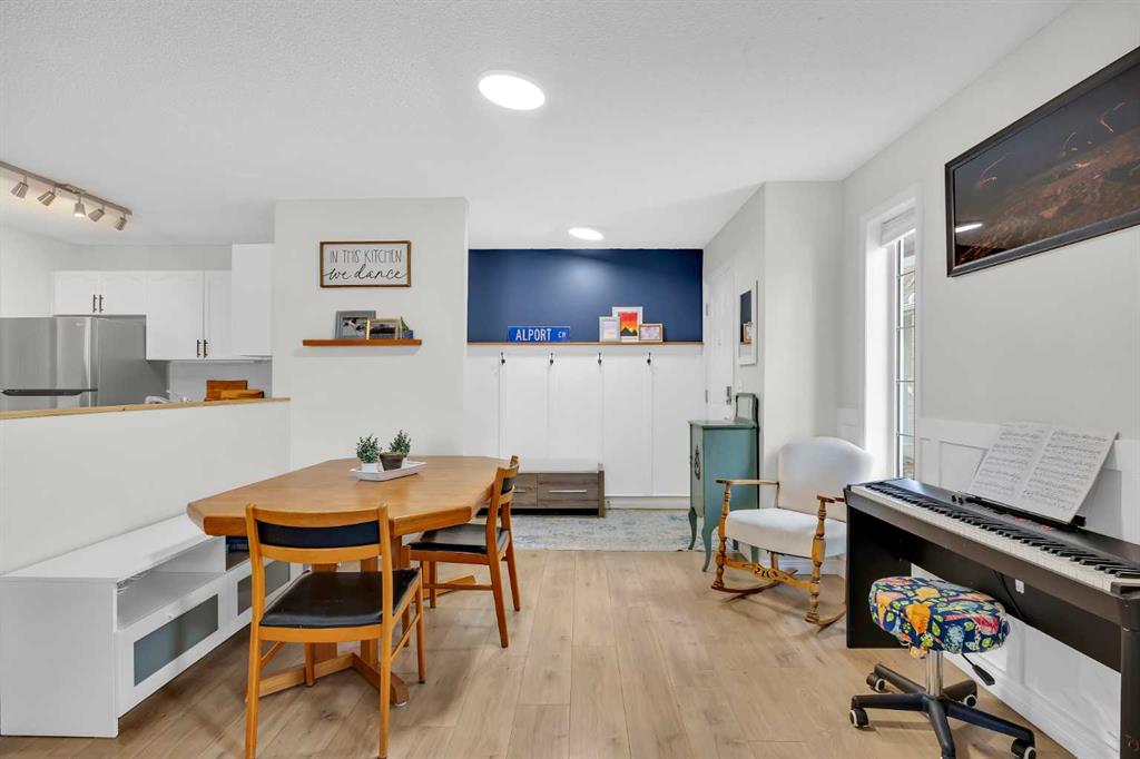 Picture for 40, 914 20 Street SE