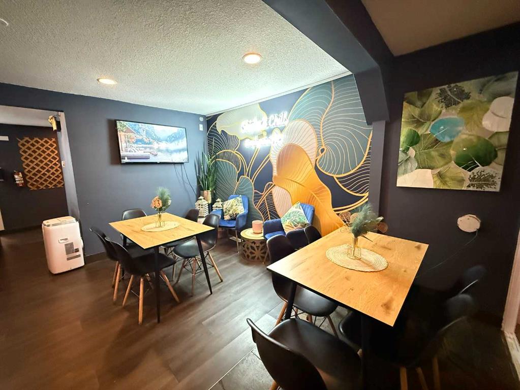 Picture for 614 1 Avenue NE