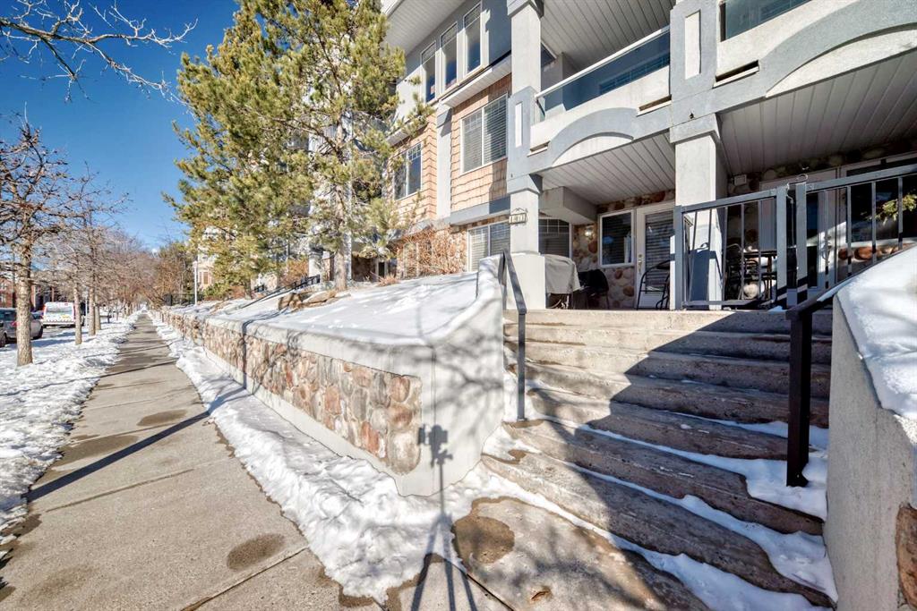 Picture for 103, 2422 Erlton Street SW