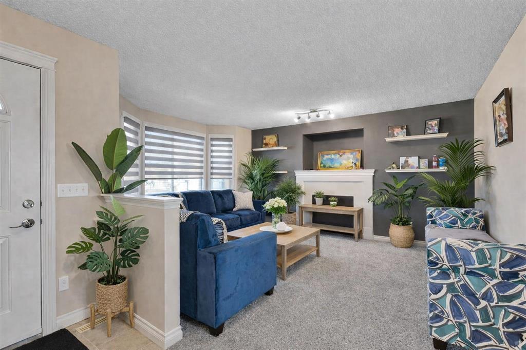 Picture for 83 Luxstone Crescent SW