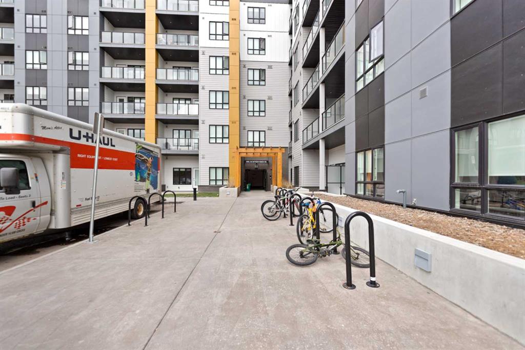 Picture for 3620, 60 Skyview Ranch Road NE