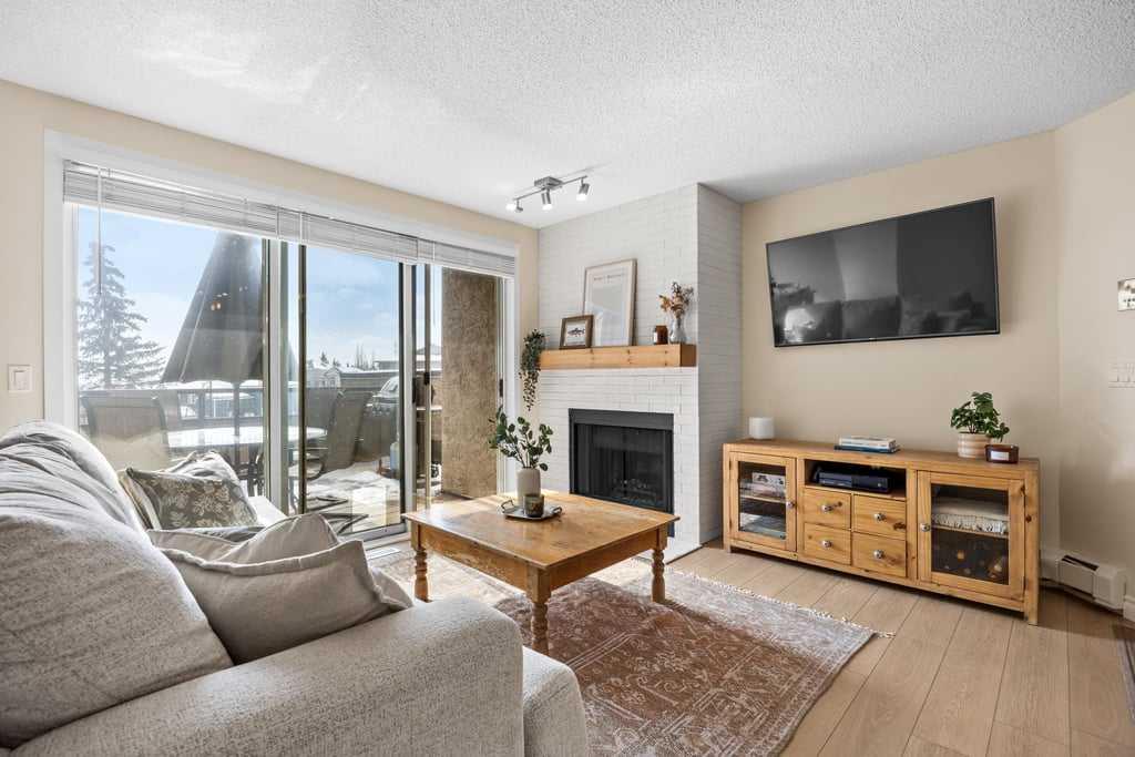 Picture for 4, 101 Village Heights SW