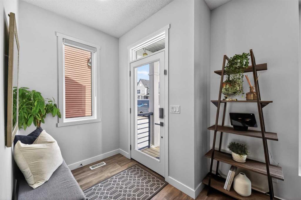 Picture for 29 Carringvue Way NW